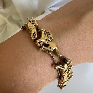 Vintage Equestrian Gold Tone Horse Racing Slider Estate Costume Bracelet